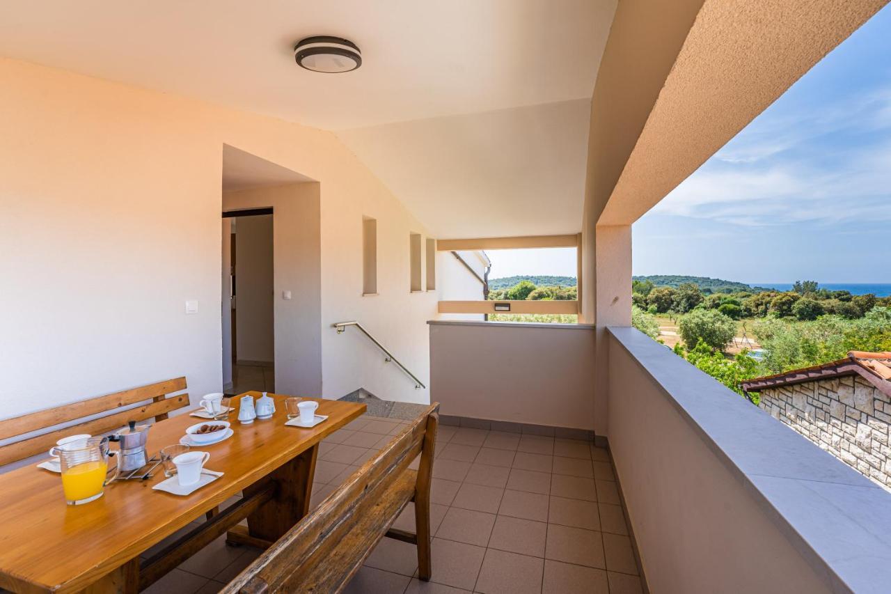 Apartmani Mirela Баньоле Екстериор снимка